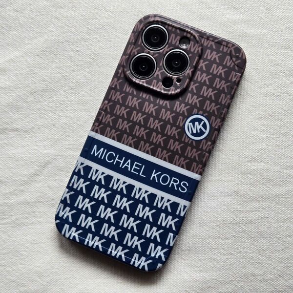 箱なし iPhone14Pro ブラウン/ネイビーモノグラム ソフトケース マイケル・コース 柔らか素材 Michael Kors