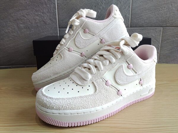 ナイキ NIKE エアフォース1 07 LX スニーカー