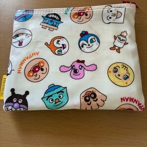 アンパンマンミュージアム ティッシュポーチ ポーチ アンパンマン ドキンちゃん コキンちゃん