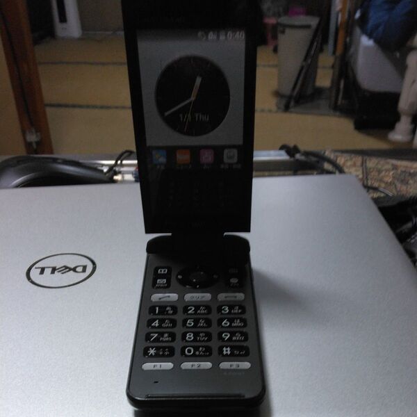 GRATINA 4G au KYOCERA SIMロック解除済み