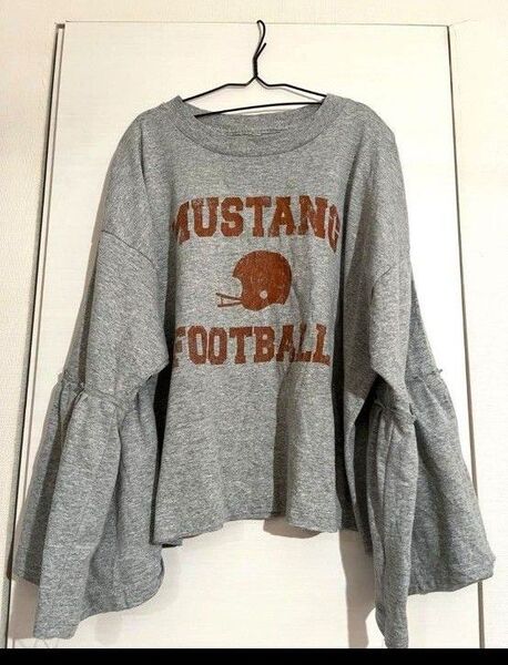 【一点物】輸入Tシャツリメイク フレア袖トップス