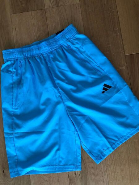 adidas アディダス ランニングパンツ ハーフパンツ 新品 メンズ Mサイズ ショートパンツ 短パン スポーツ