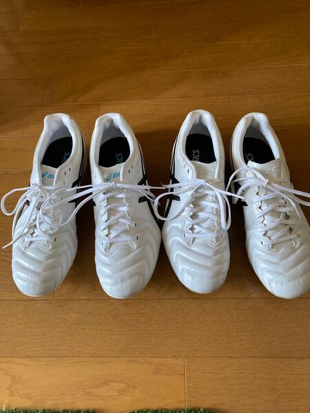 アシックス サッカースパイク26cm、27cmの2足セット アシックス シューズ