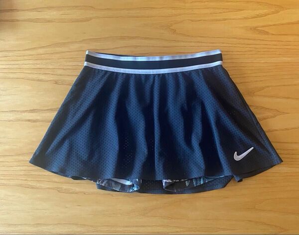 ナイキ NIKE フローラルスコート テニス M