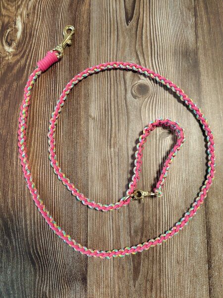 【小型犬用】ハンドメイド パラコード 犬用リード 軽量 丈夫 散歩グッズ