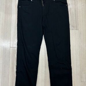 黒いズボン ブラック