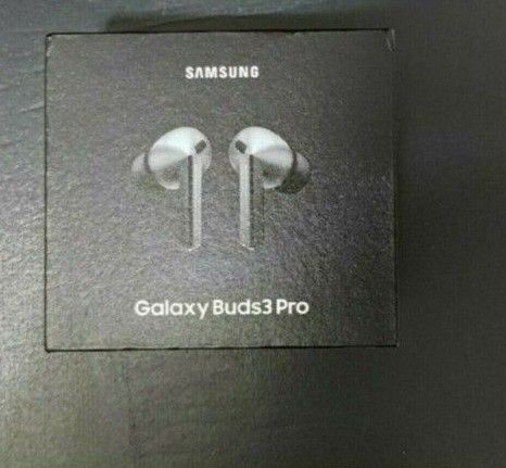 Galaxy Buds3 Pro Silverサムスンの最新ワイヤレスイヤホン