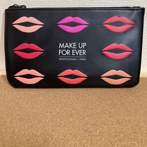 MAKE UP FOR EVER ポーチ リップ柄
