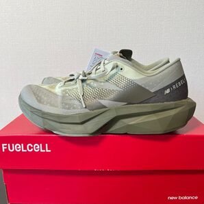 【27cm】ニューバランス FuelCell Rebel v4 フューエルセル レベル v4