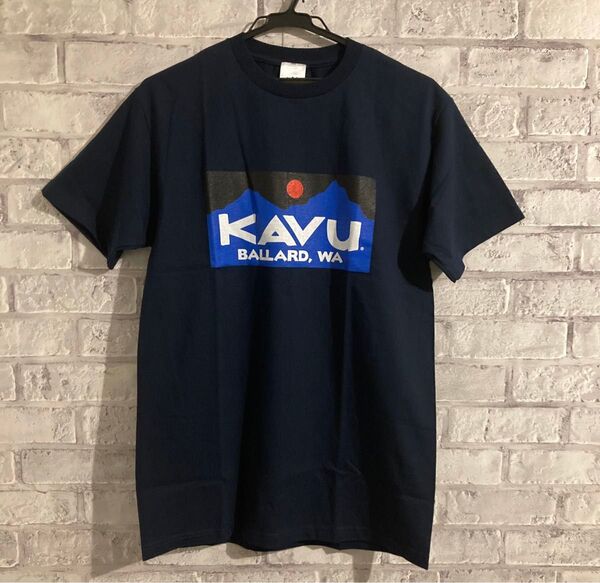 《新品》KAVU カブー アウトドアバラードロゴ 半袖Tシャツ ネイビー S