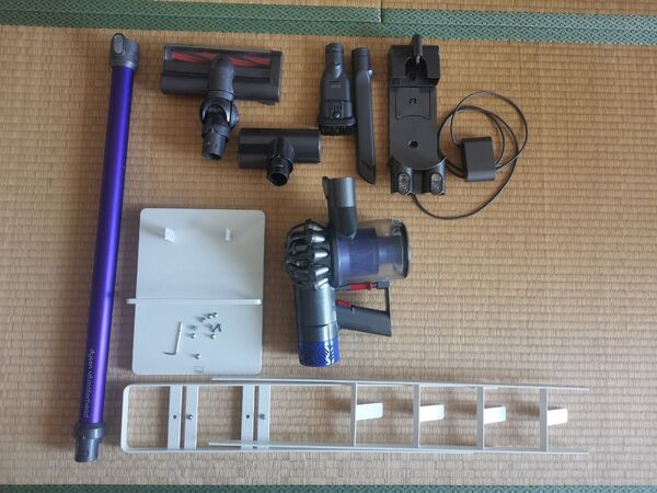 ジャンク品 ダイソン dyson V6 コードレスクリーナー 掃除機 スタンド