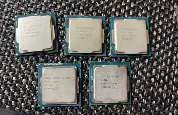 Intel XEON CPU 中古 5つ