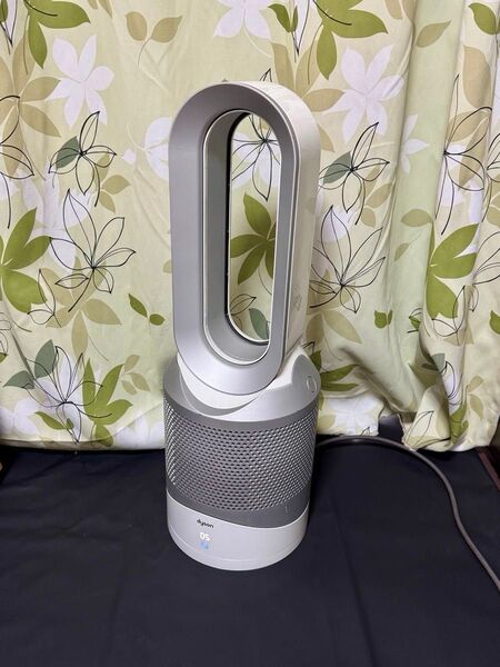dyson Pure Hot + Cool HP03空気清浄機能付ファンヒーター