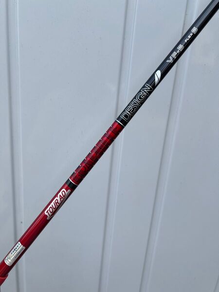 美品 TOUR AD VF 5-S 45.5 キャロウェイスリーブ 1W用