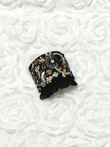 ポニーフック☆インド刺繍リボン&フリル☆ハンドメイド