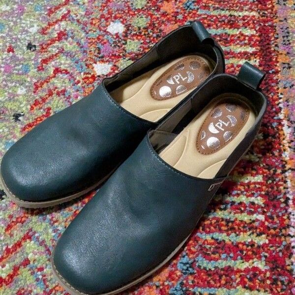 【美品】ペニーレイン PENNY LANE スリッポン フラットシューズ 深緑 24.5cm