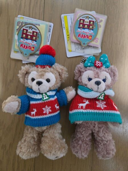 ディズニークリスマス TDS Xmas 10周年 クリスマス ダッフィー シェリーメイ ぬいぐるみバッチ ぬいば 2個セット
