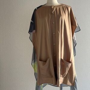 LIMI feu 前開き両ポケットブラウス