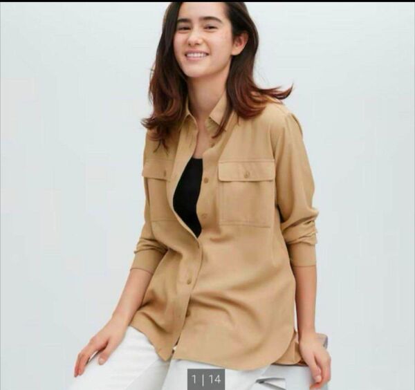 UNIQLO UVカットシャツ