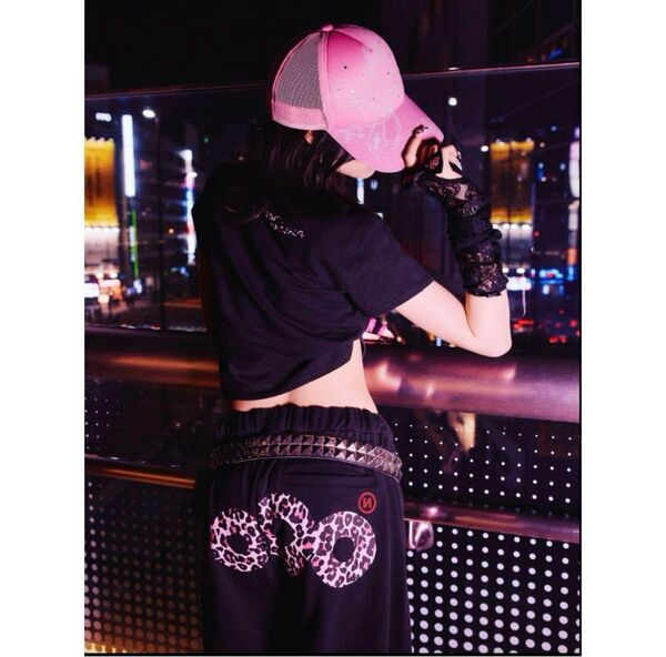 90 Logo Girl Cropped Tee x SweatPants 9090セットアップ ズボン