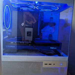 自作PC Ryzen7 8700F Intel B580