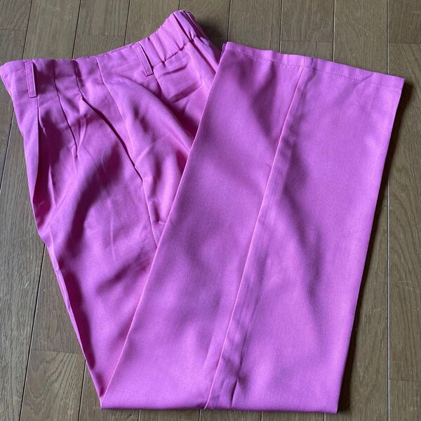 美品 GU カラースラックス センタープレスパンツ ストレートパンツ 推し活 裏地付き ピンク