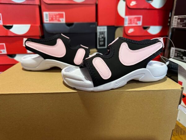 【新品未使用】NIKE SUNRAY ADJUST6 子供用サンダル 18cm