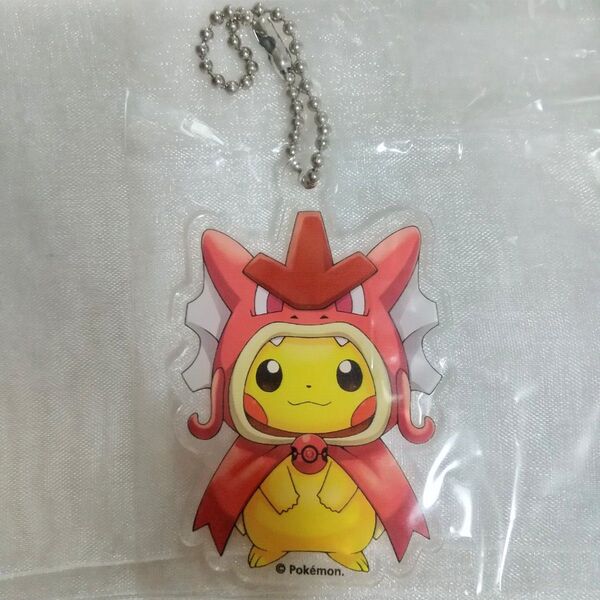 ☆未開封☆シークレット☆赤いギャラドスごっこピカチュウ☆コイキングごっこギャラドスごっこ アクリルキーホルダー☆ポケモンセンター