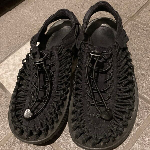 KEEN ユニーク サンダル 24cm ブラック