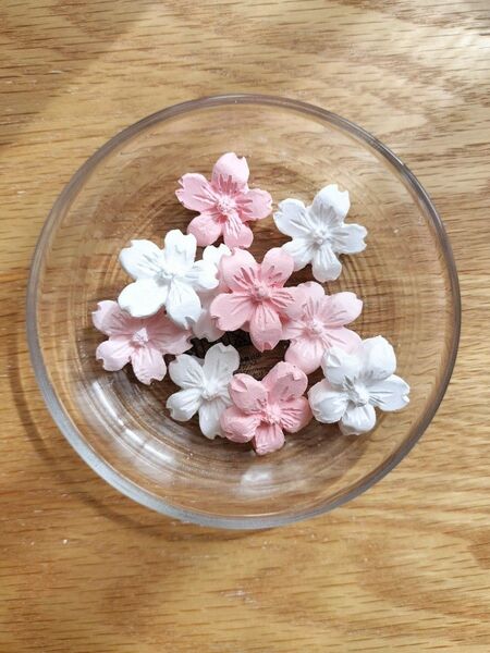 アロマストーン サクラの花 白5個・濃いピンク3個・薄いピンク2個 合計10個 お皿はつきません