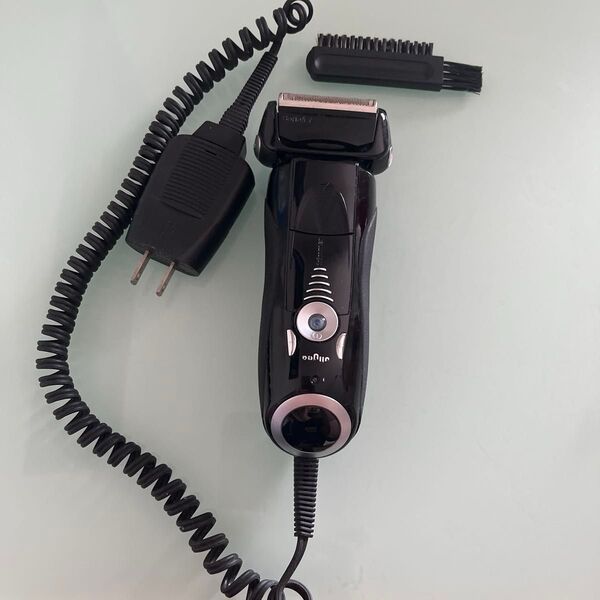 【動作確認済】Braun Series7シリーズ メンズ電気シェーバー 除菌済