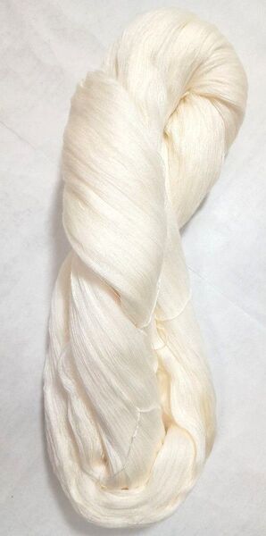 高級素材 紡績糸 生成り 100% 綿糸 シルクような毛糸 約200g 手芸 ハンドメイド 素材 日本製