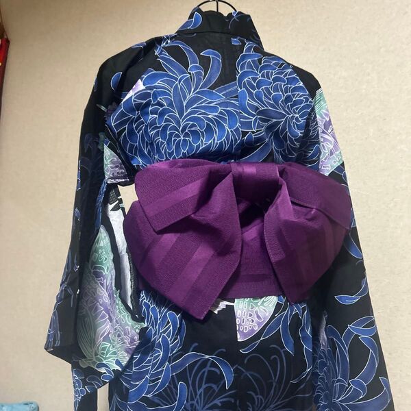 浴衣 ちょうちょ、菊柄 黒×青紫 作り帯と下駄(どちらかお選び下さい)セット!