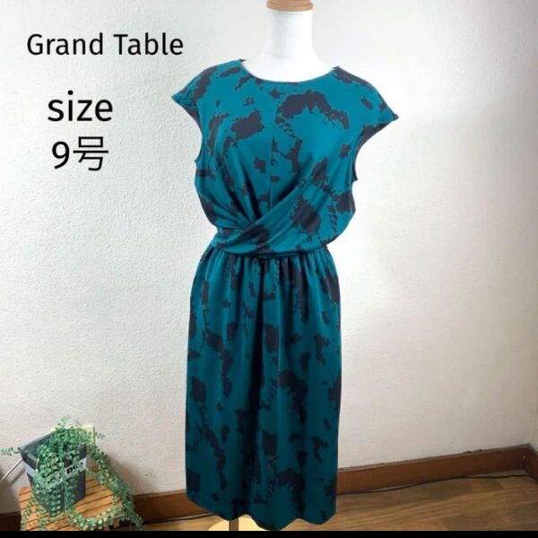 極美品!スコットクラブ ヤマダヤ Grand Table グランターブル*ストレッチ ワンピース 9号 上質 未使用に近い