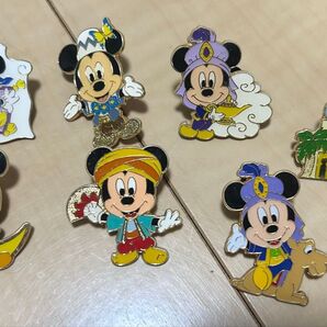 ディズニー ピン まとめ売り セット パーク キャスト レトロ 海外 ミッキー 東京ディズニー pin disney アラジン