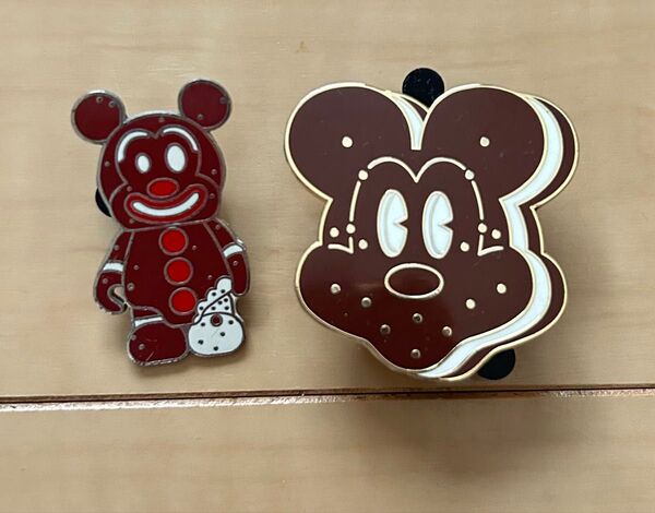 ディズニー disney pin pins ピン バッジ キャスト パーク フード アイス ミッキー mickey クリスマス