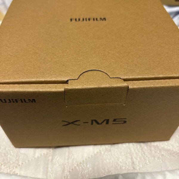 FUJIFILM X-M5 ボディ(シルバー)F X-M5-S