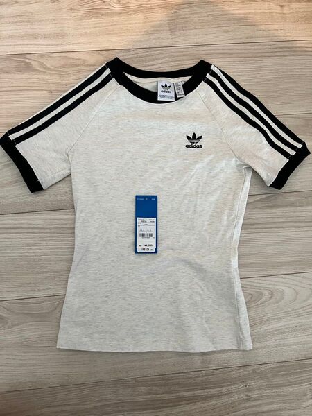 adidas Tシャツ