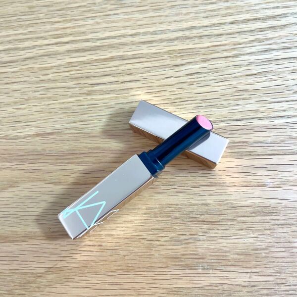 NARS リップスティック 077 センシュアルシャイン アフターグロー
