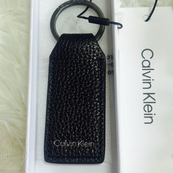 【新品・未使用】Calvin Klein レザーキーリング