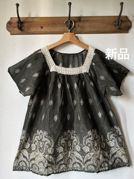 シアーブラウス グリーン系 M〜Lサイズ