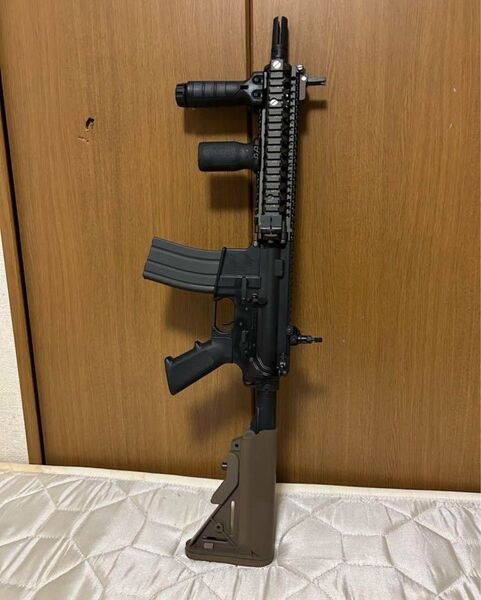 東京マルイ mk18 mod.1 m4 ガスブローバックマシンガン 追加グリップ