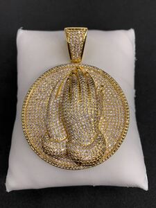 .. hand plain g handle z pendant Brin Brin necklace Gold .. hand 