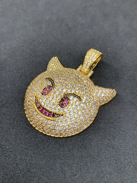 人気!! ゴールド デビル ブリンブリン ネックレス BIG 絵文字 小悪魔ペンダントトップ