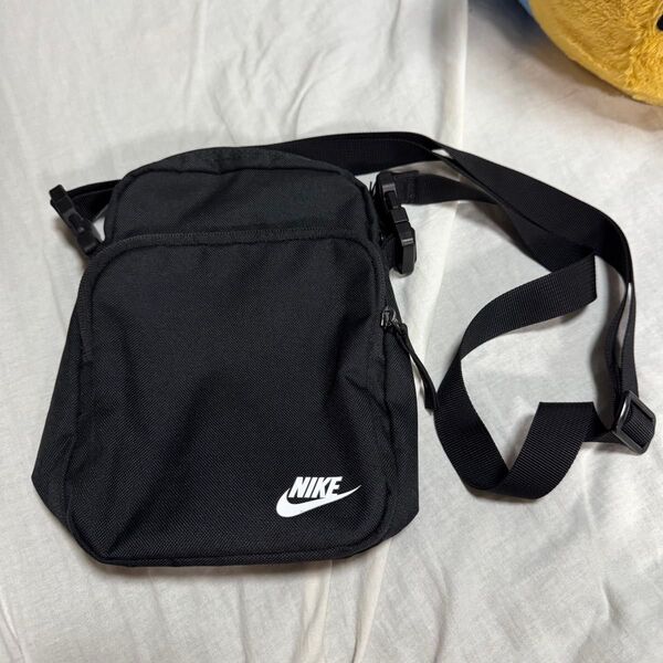 NIKE ショルダーバッグ ブラック