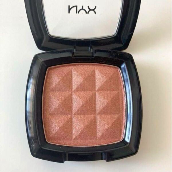 新品未使用★NYX テラコッタチーク