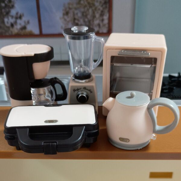 Toffy ガチャ ミニチュア フィギュア カプセルトイ 調理器具 ピンク トースター ケトル ミキサー コーヒーメーカー