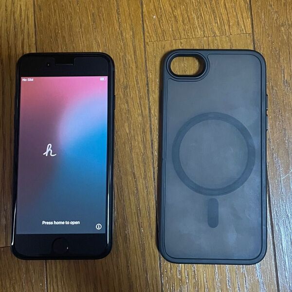 【良品/純正】iPhoneSE 第3世代 128GB ミッドナイト SIMフリー MagSafeケース付き