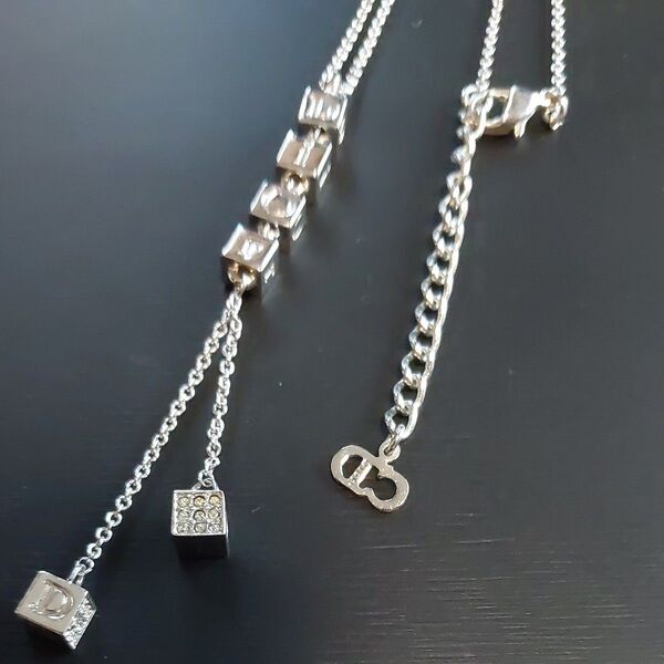 【限定価格設定中~6/9】【Christian Dior】キューブ ロゴ ネックレス クリスチャンディオール シルバー