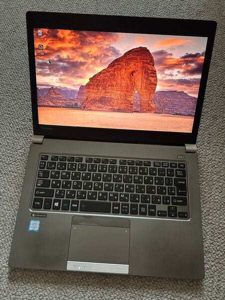 東芝 Dynabook R63/B Core i5(第6世代) SSD128GB / メモリ8GB 軽量モバイルノートPC